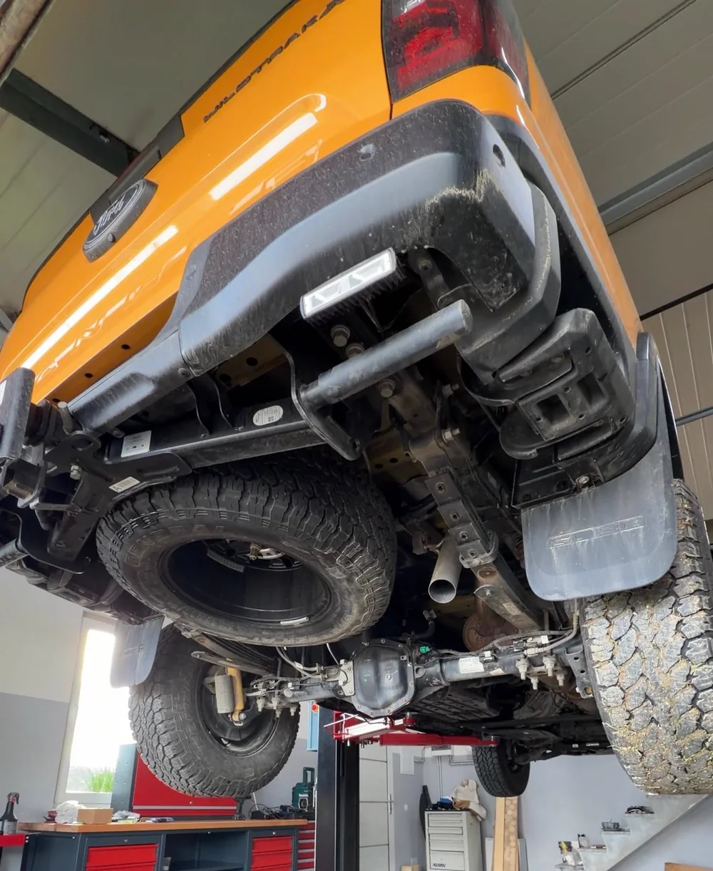 Ford Ranger — pôvodný výfuk pred úpravou